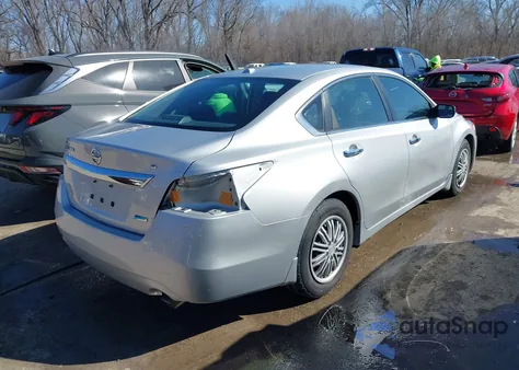 2014 Nissan Altima 2.5 z USA, uszkodzony, nr VIN 1N4AL3AP0EC204639